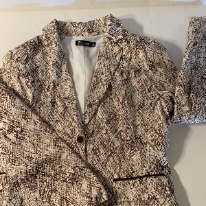 New York & Co. Woman’s 2 button Blazer Size 14